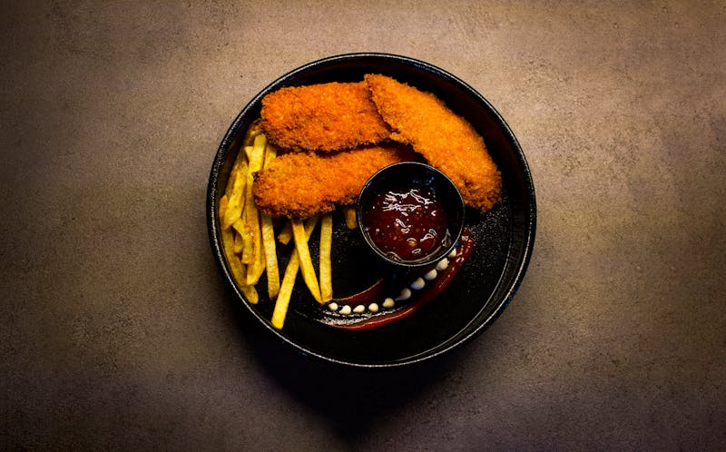 Mozzarella Sticks with marinara dipping sauce